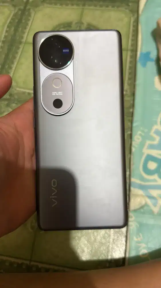 Vivo V40 5g 12/256