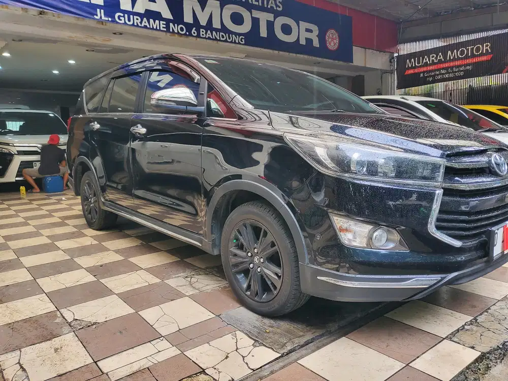 INNOVA VENTURER AT DIESEL 2019