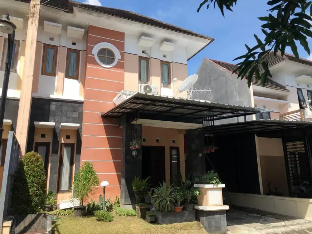 RUMAH DI PERUMAHAN DEKAT SMAN 2 JOGJA, BENER, TEGALREJO, JOGJA