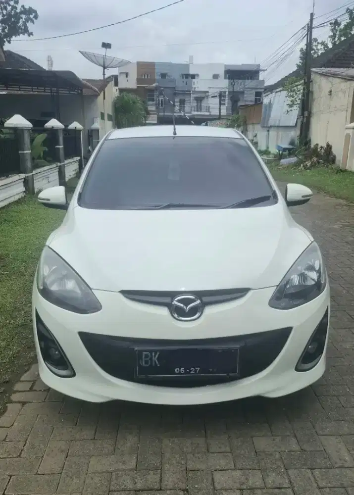Mazda 2 1.5 R A/T 2012
