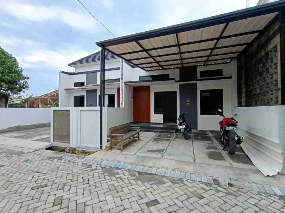 rumah 3 menit ke Swalayan aneka jaya wolter monginsidi