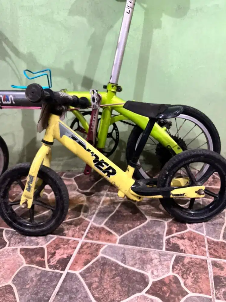 Sepeda balance bike