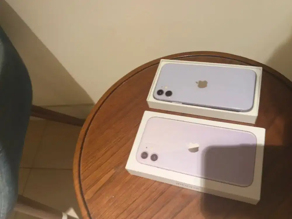 Iphone 11 128gb berni masih baru