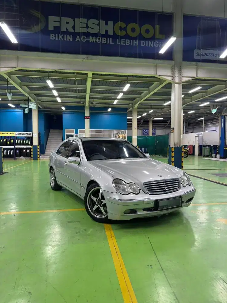 Mercedes Benz C240 W203 Tahun 2003