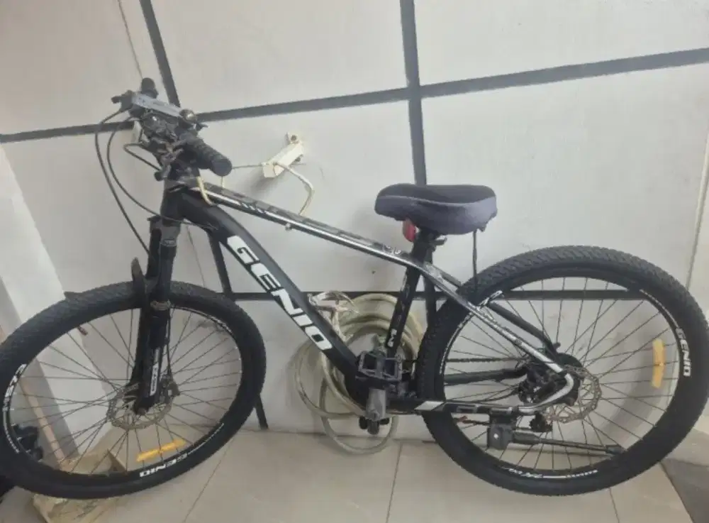 Sepeda gunung genio