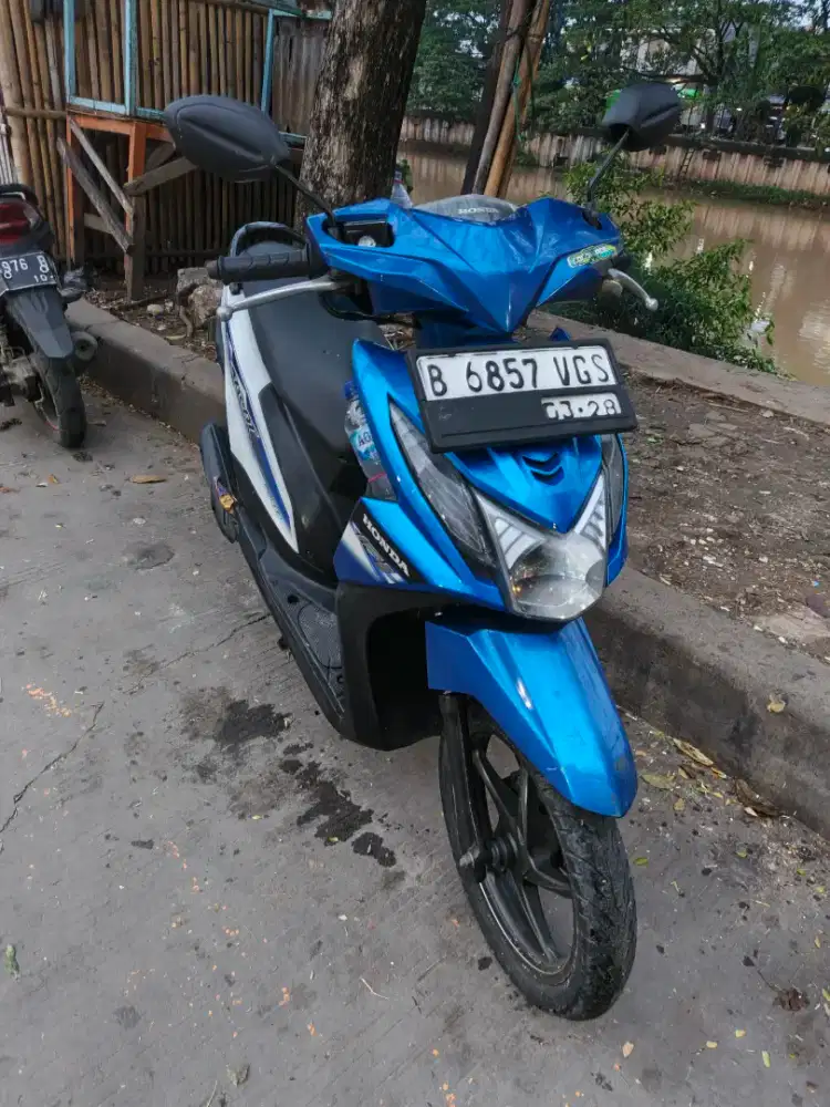 Motor Honda Beat FI 2013 Lengkap Pajak Hidup