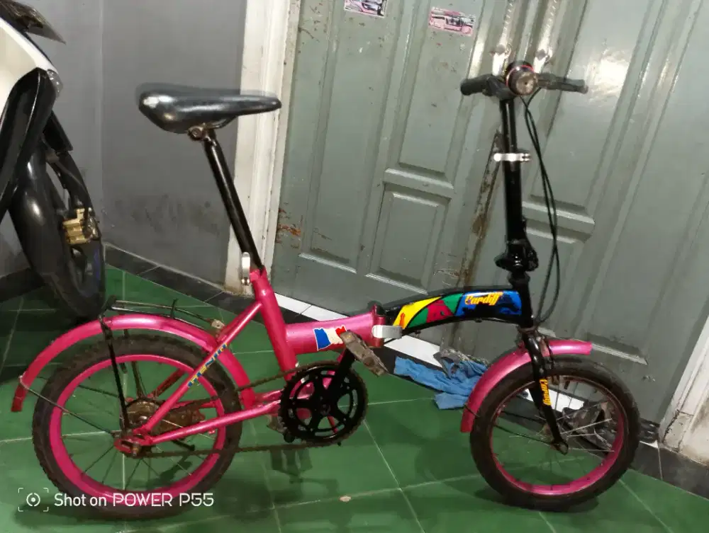 Sepeda lipet ukuran 16