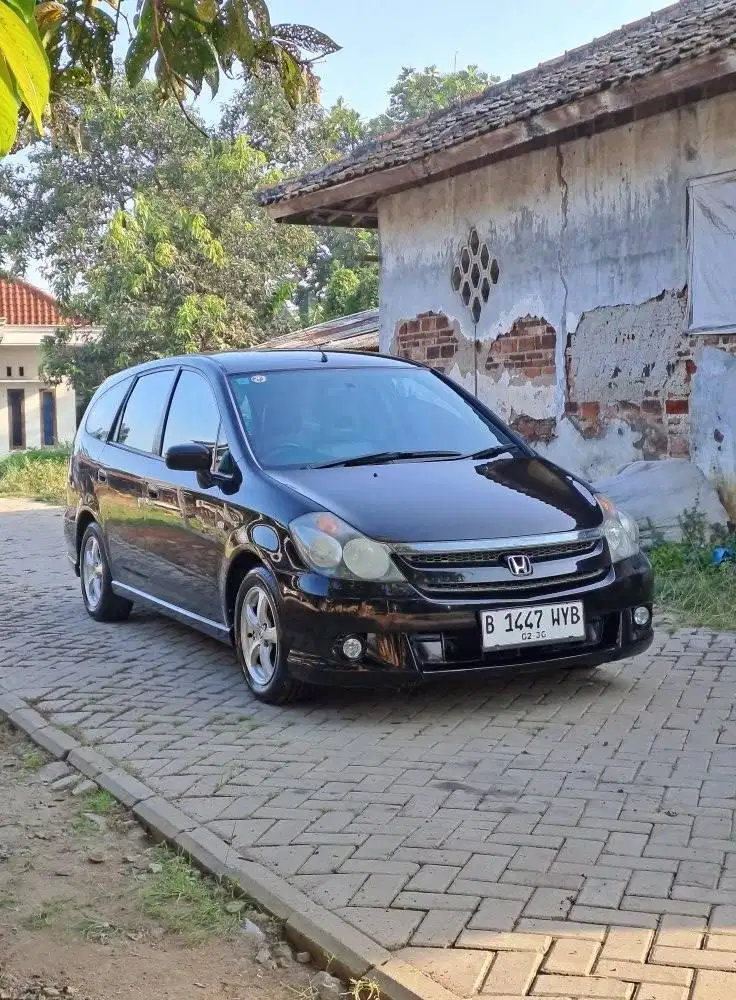 Honda stream 2.0 A/ T 2006