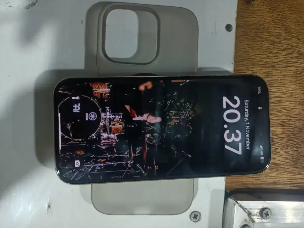 iPhone 16 pro ibox 128gb likenew