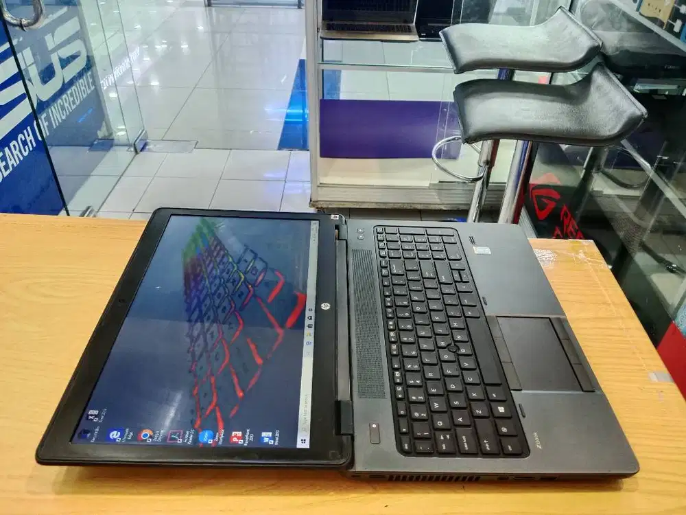 LAPTOP MEWAH HP ZBOOK 15 G2 CORE i7 RAM 16GB SSD 512GB SIAP GAMES