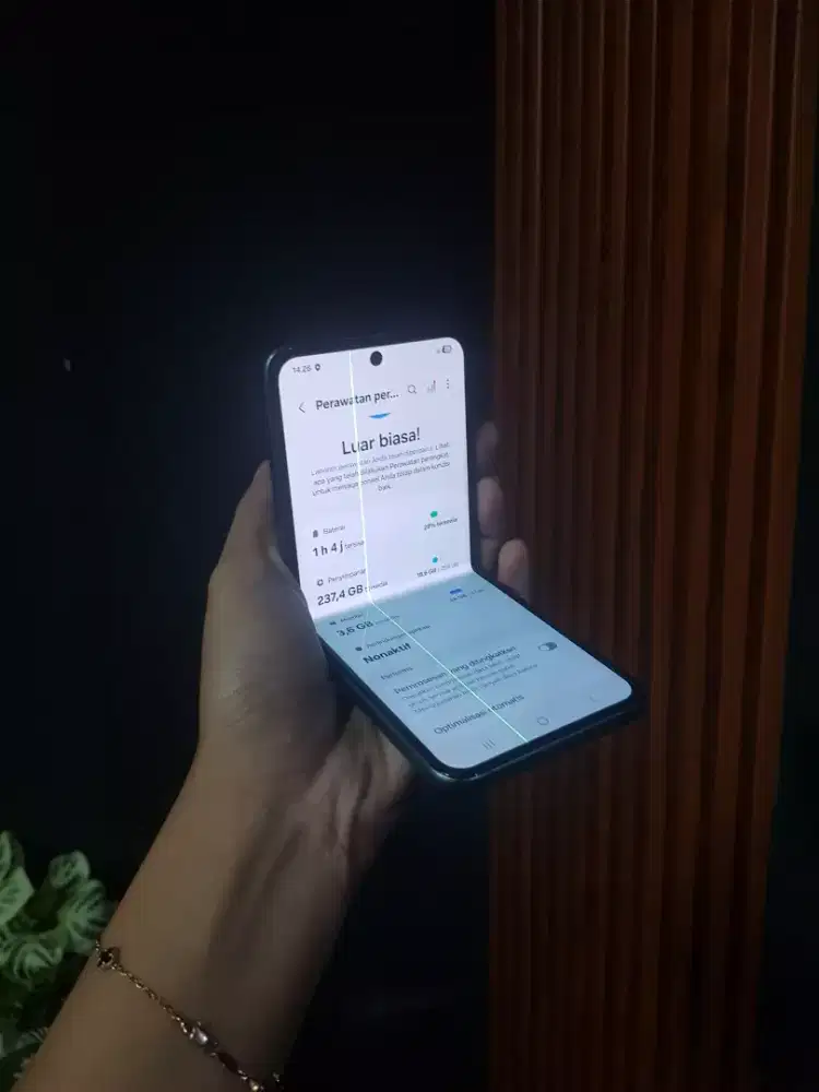 Samsung Galaxy Z Flip 3 5G 8/256 Minus Garis
