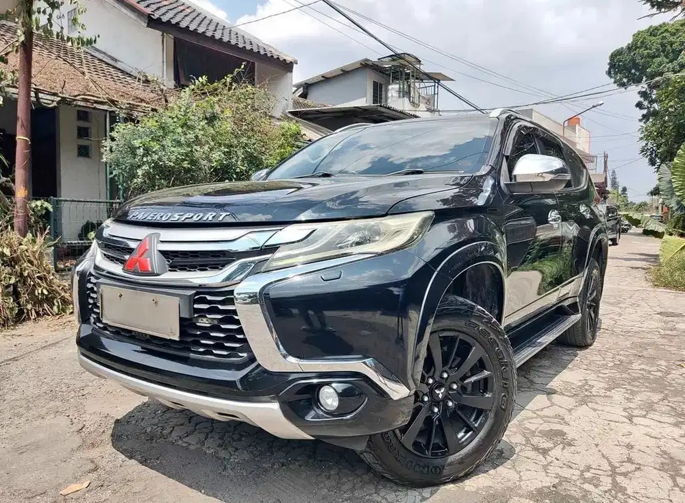 MITSUBISHI PAJERO 2.4L AT  DIESEL 2016 MASIH ORIGINAL