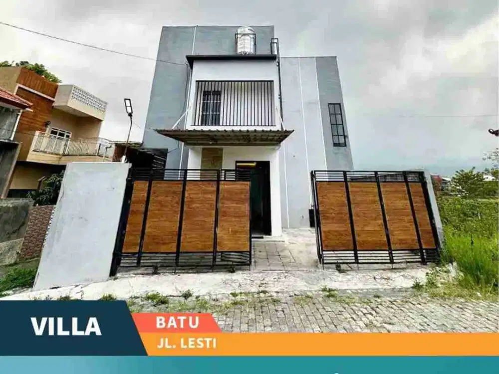 DIJUAL VILLA FULL FURNISH + KOLAM RENANG DEKAT ALUN-ALUN KOTA BATU