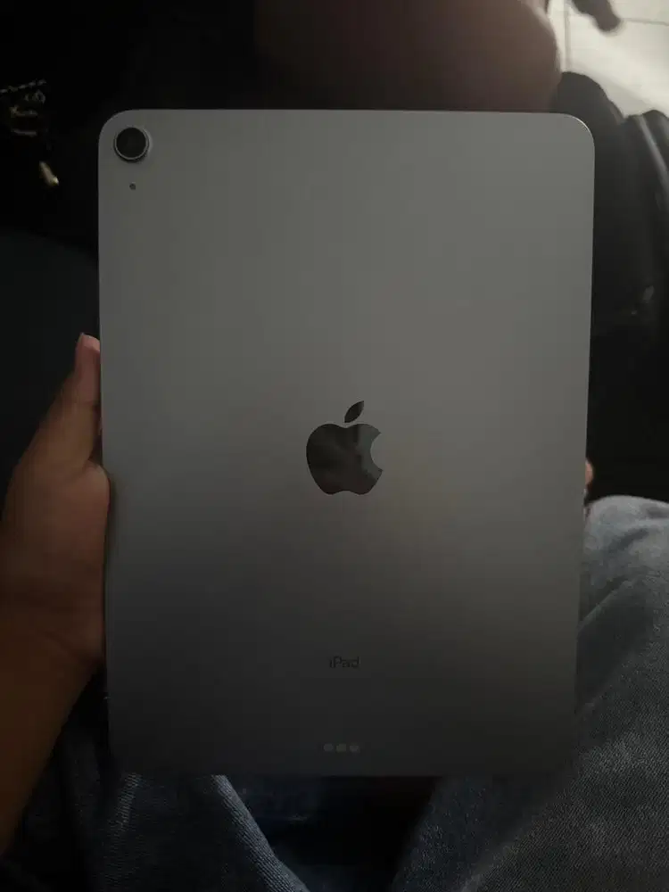 ipad air 4 kapasitas 64gb Lengkap wifi only mulus 99.9 %