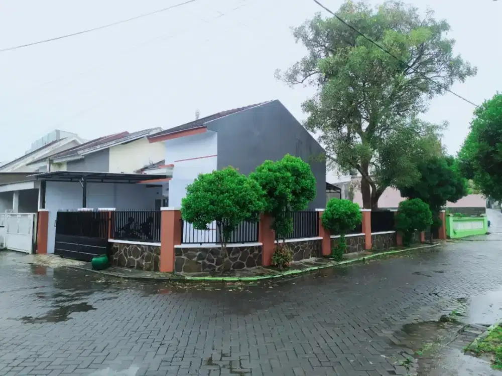 Rumah Murah Saxophone Rumah Hook Malang Kota Luas Tanah 180 TERMURAH
