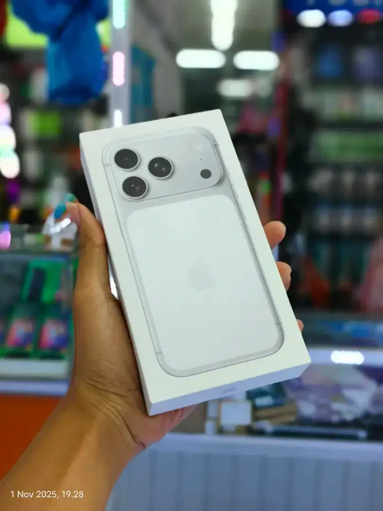 iPhone 17 Pro silver ibox bisa Tuker