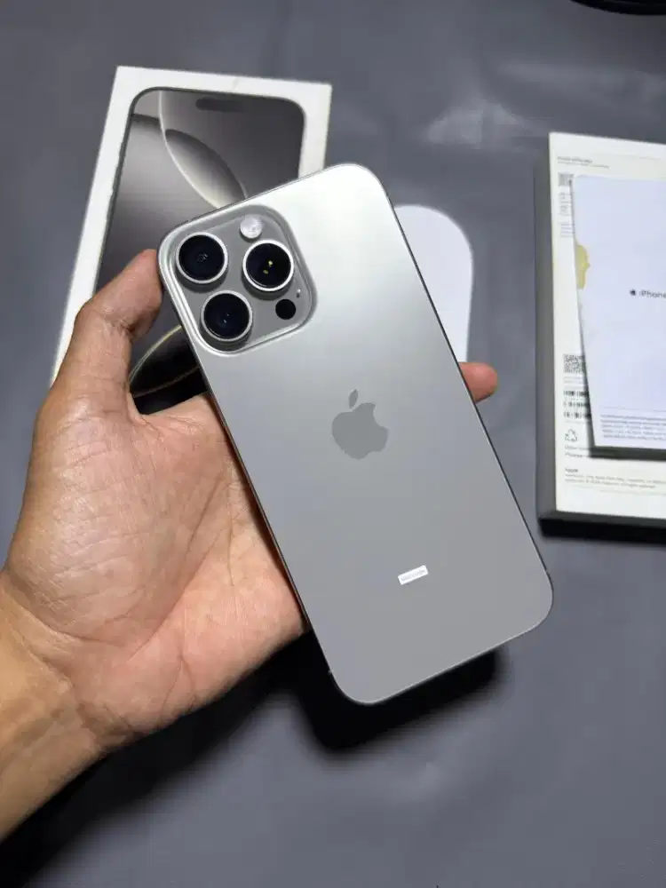 Iphone 16 Pro Max 256Gb iBox Garansi Aktif April 2026