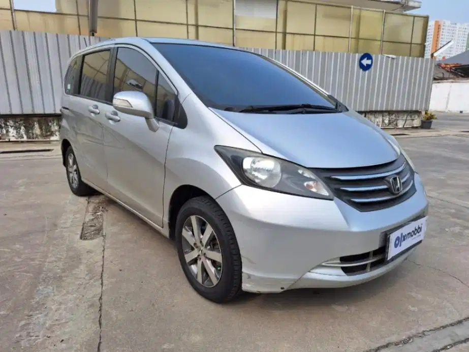 DP MURAH Honda Freed 1.5 E Bensin-AT 2012 Abu-Abu CWFSB