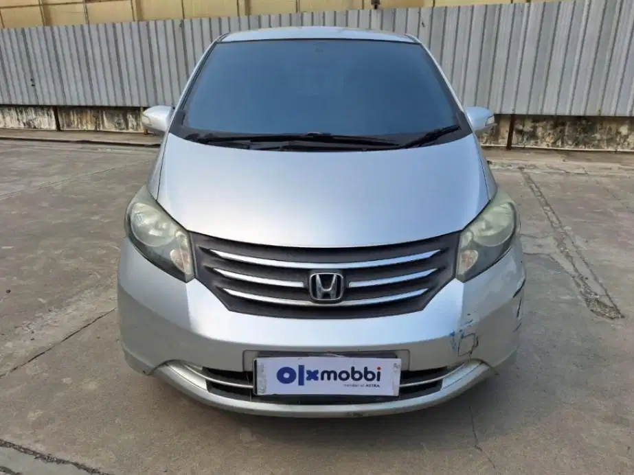 DP MURAH Honda Freed 1.5 E Bensin-AT 2012 Abu-Abu CWFSB