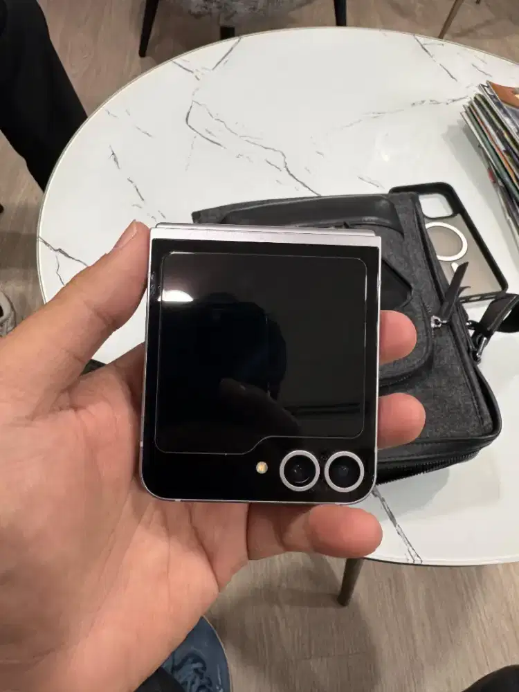 Samsung Z Flip 6 12/256 Mulus Kondisi Aman