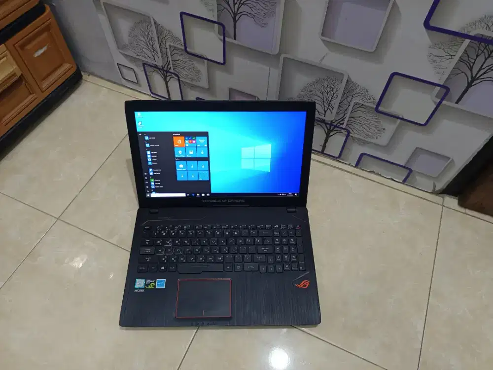 Asus ROG GL553VD core i7-7700HQ dg ssd 512GB,nvidia GTX 1050,ram 8gb