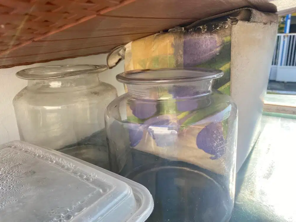 Toples jadul 2 biji tanpa tutup baru hanya digudang