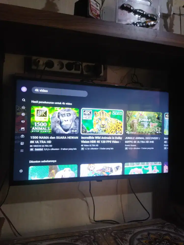 LG Smart TV 32 inc free bracket