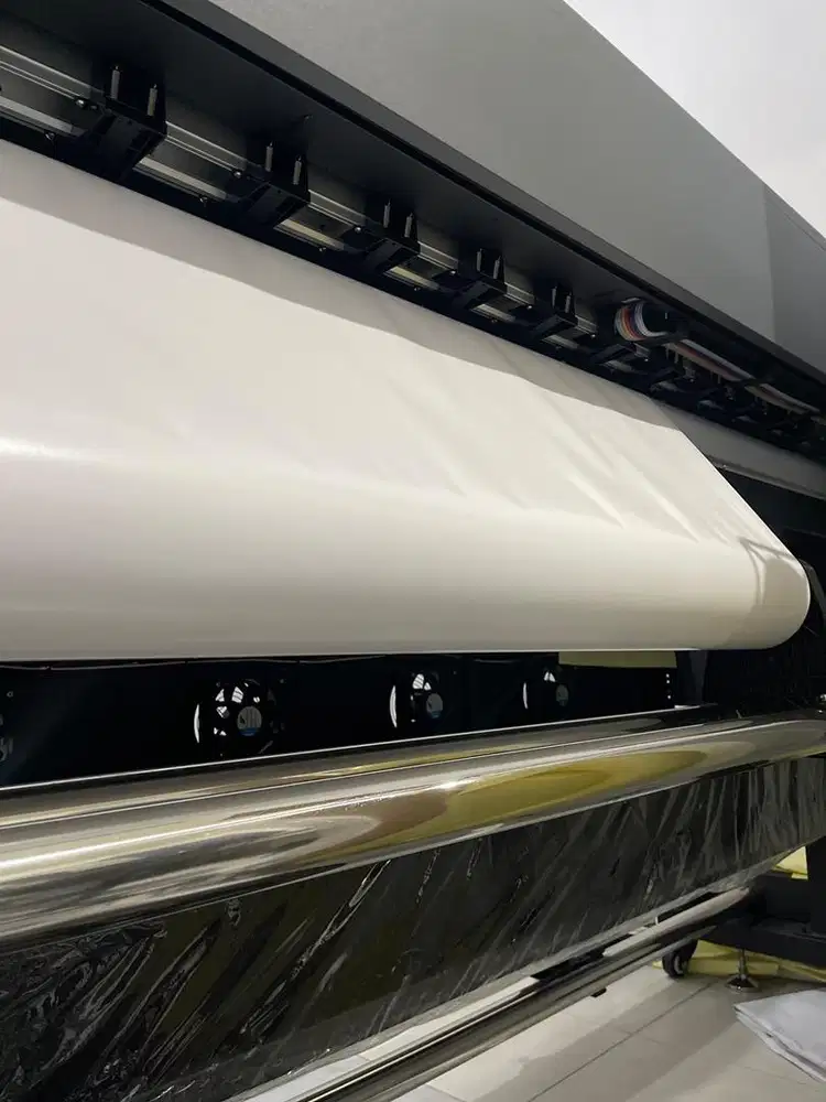 Operator Desain Grafis dan Job deskprint