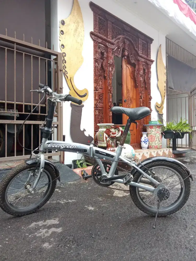 Sepeda lipat Evergreen