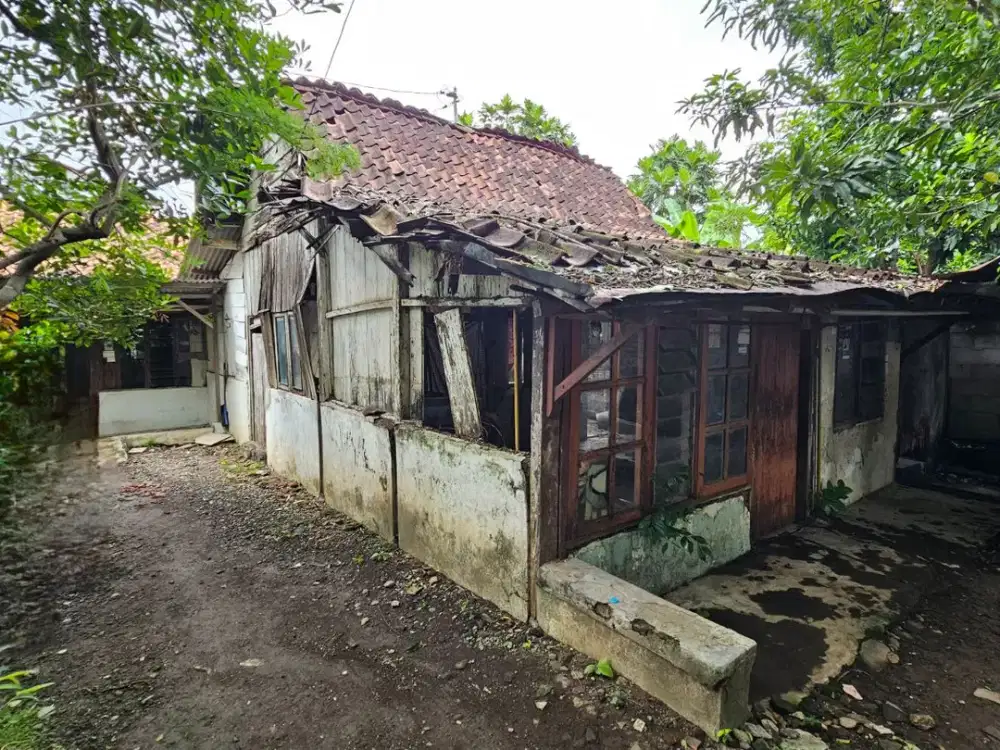 Dijual Rumah Hitung Tanah Di Puspogiwang Dekat Jalan Pamularsih