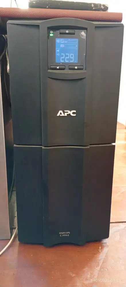UPS C3000 APC WTS KONDISI 90% LAYAK PAKAI