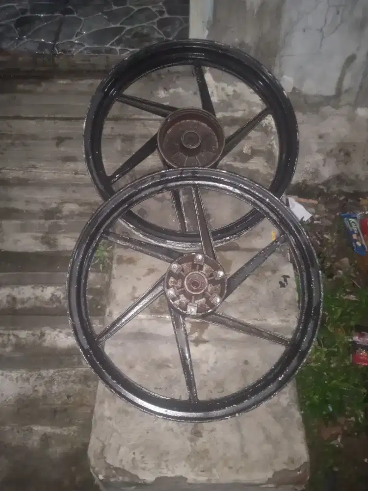 Di jual velg yamaha scorpio