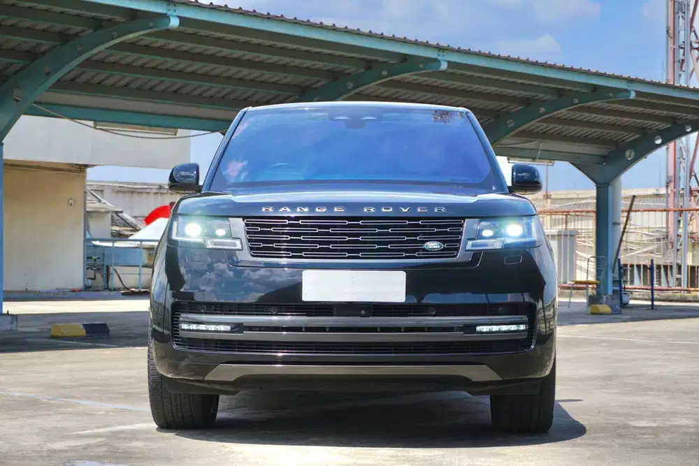 Land Rover Vogue P400 First Edition ATPM 2022 / 2023