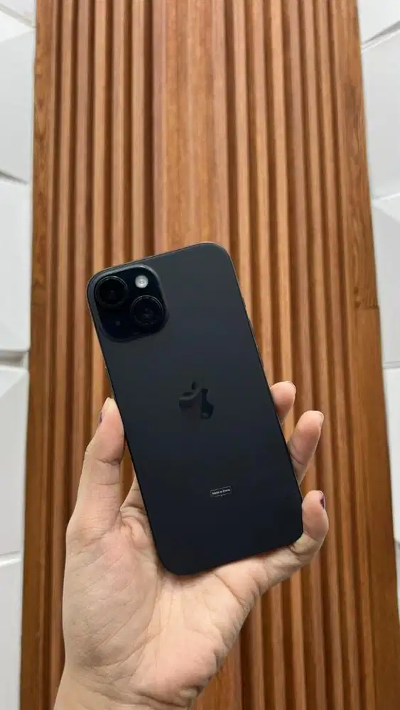 Second iphone 15 128gb garansi resmi