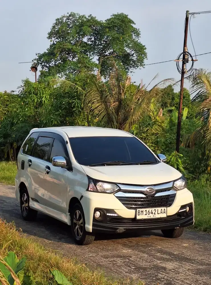 Xenia R Sporty Manual 2018