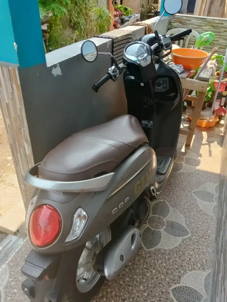 Scoopy stylish 2023 keyless
