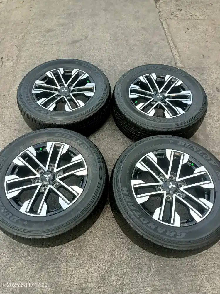 jual veleg ori pajero r 18 plus ban barang mulus