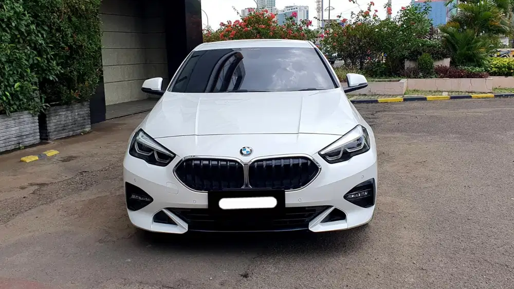 Km17rb bmw 218i gran coupe 2022 putih
