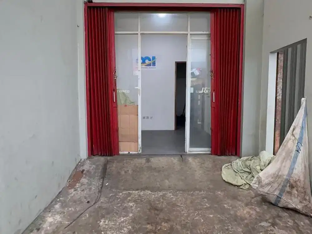 Rumah Jl Kebon Kacang Kec Tanah Abang Jakpus S209