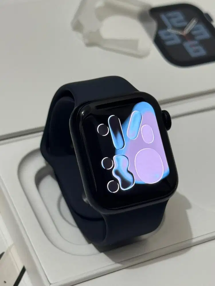 Apple Watch SE Gen 2 40mm Midnight Fullset Garansi On (Oktober 2026)