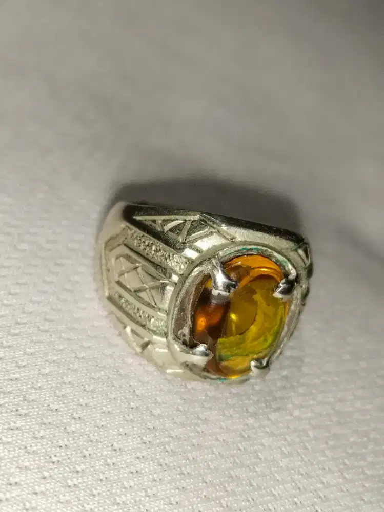 Batu permata citrine