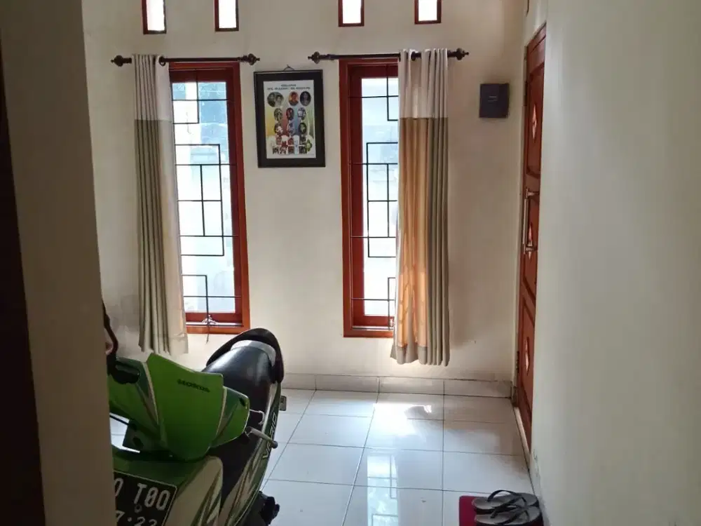 Rumah Strategis dekat kelurahan Pondok Ranggon Jakarta Timur