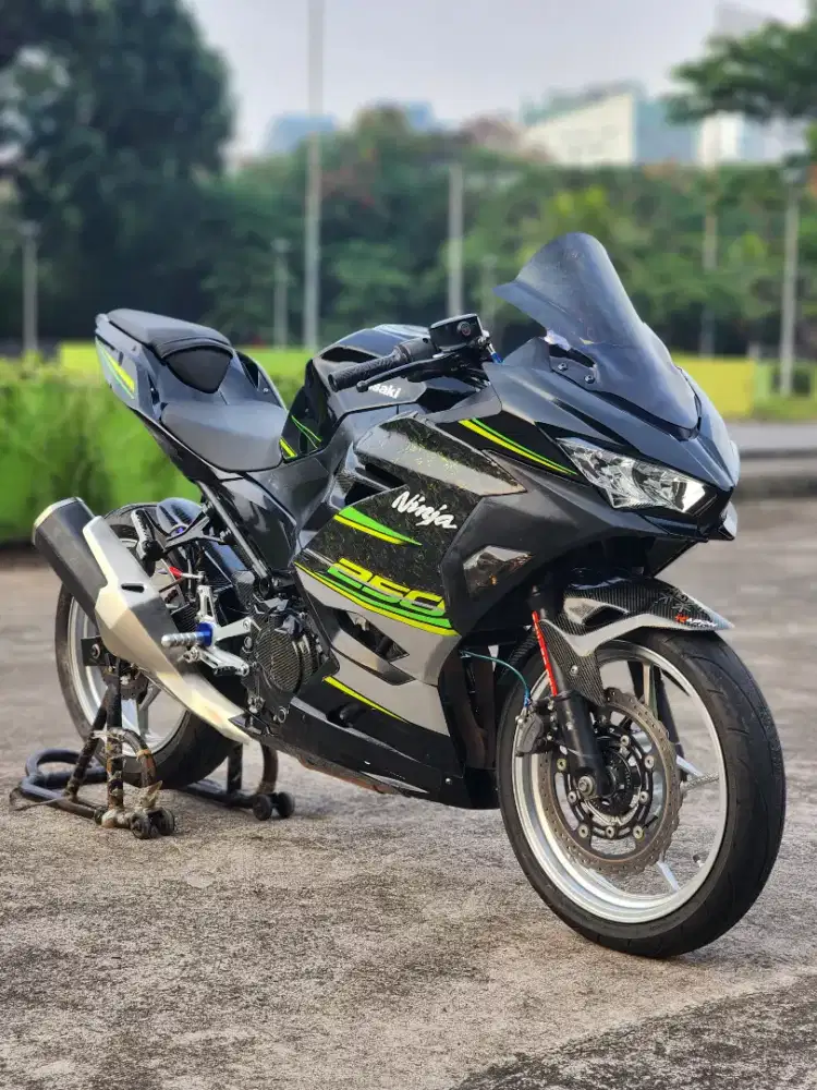Kawasaki Ninja 250 FI ABS KEEYLES Hijau
