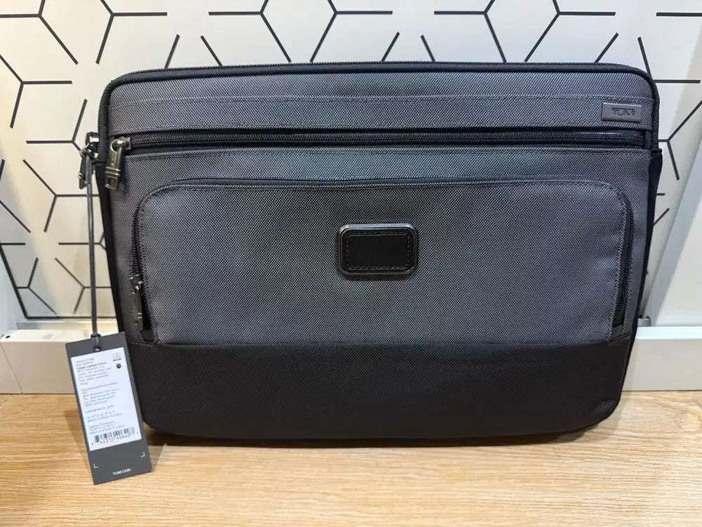 TUMI Alpha 2 Large Laptop Cover