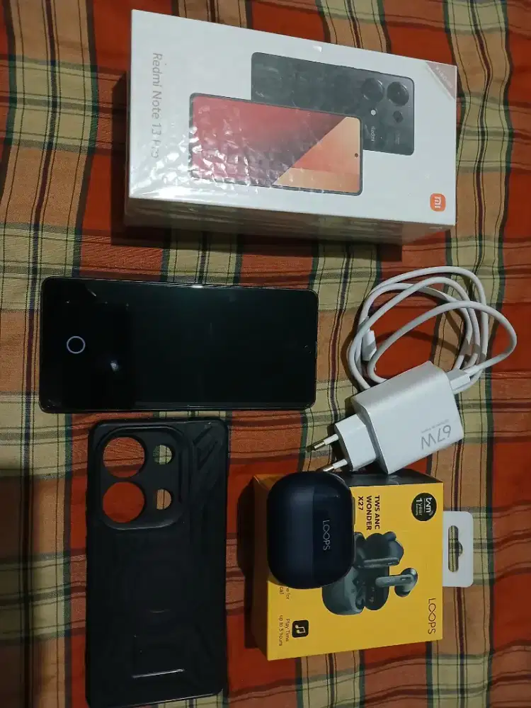 redmi note 13 pro 4G 8/256 GARANSI panjang bngt FREE tws