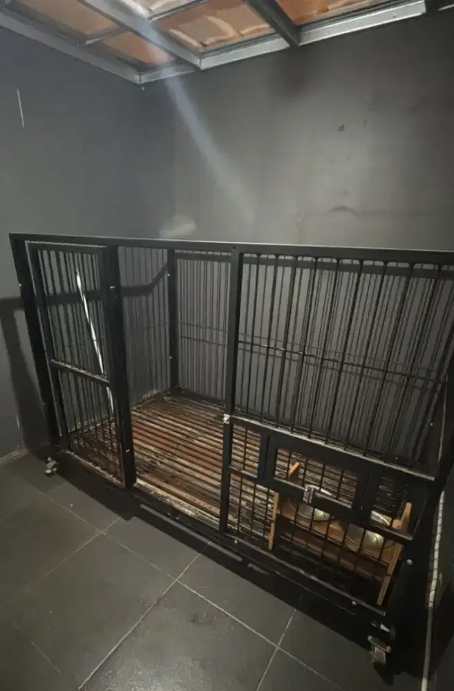 KANDANG ANJING BESAR