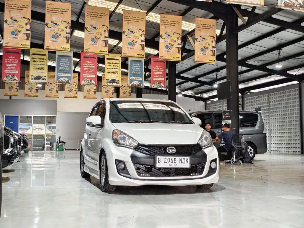 TERMURAH LOW KM SIRION RS 2015 AT KM 56RB ISTIMEWA NO PR PJK PJG DP 14