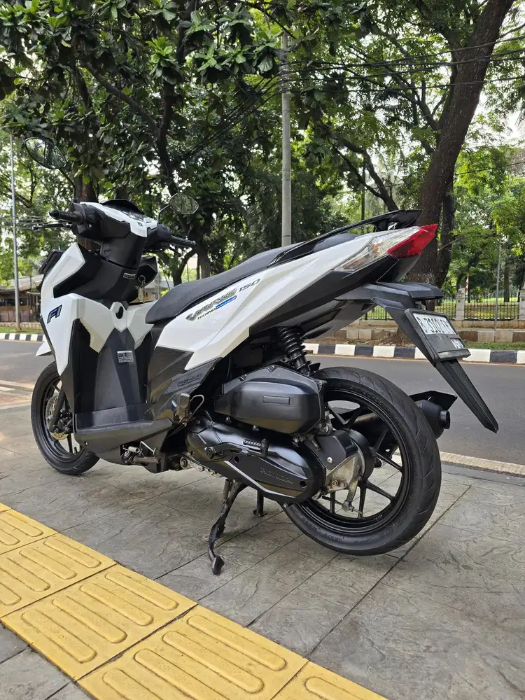 DIJUAL CASH HONDA VARIO 150 LED OLD THN 2015 PAJAK IDUP SIAP PAKAI