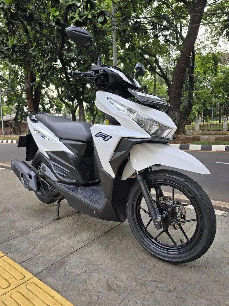 DIJUAL CASH HONDA VARIO LED OLD 150 THN 2015 PAJAK IDUP SIAP PAKAI