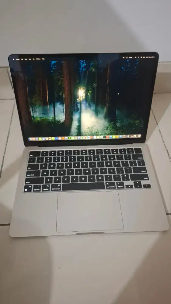 Macbook Air M2 16/256 GB Starlight